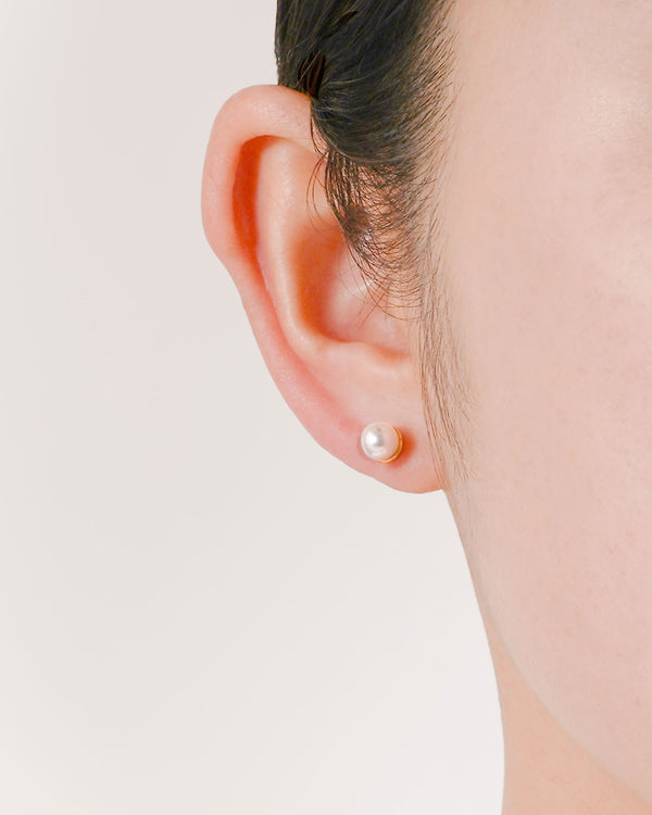 VEGAN PEARL LIGHT PIERCED EARRING Ⅱ - K24P