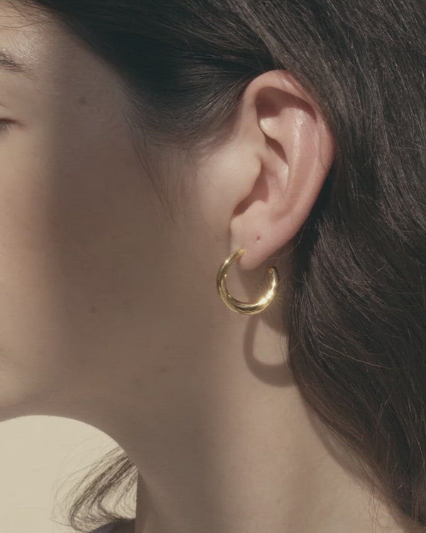 SWAY PIERCED EARRINGS Ⅰ - K24P