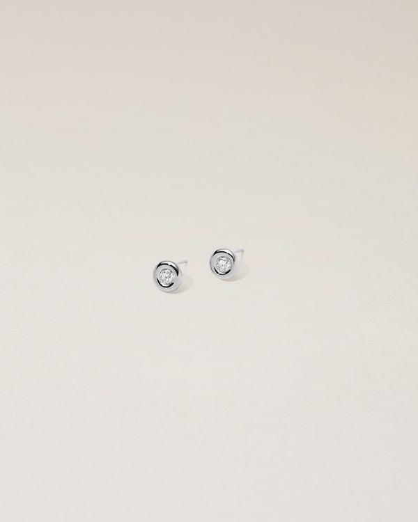 CIRCLE PIERCED EARRINGS - PURE SILVER 999