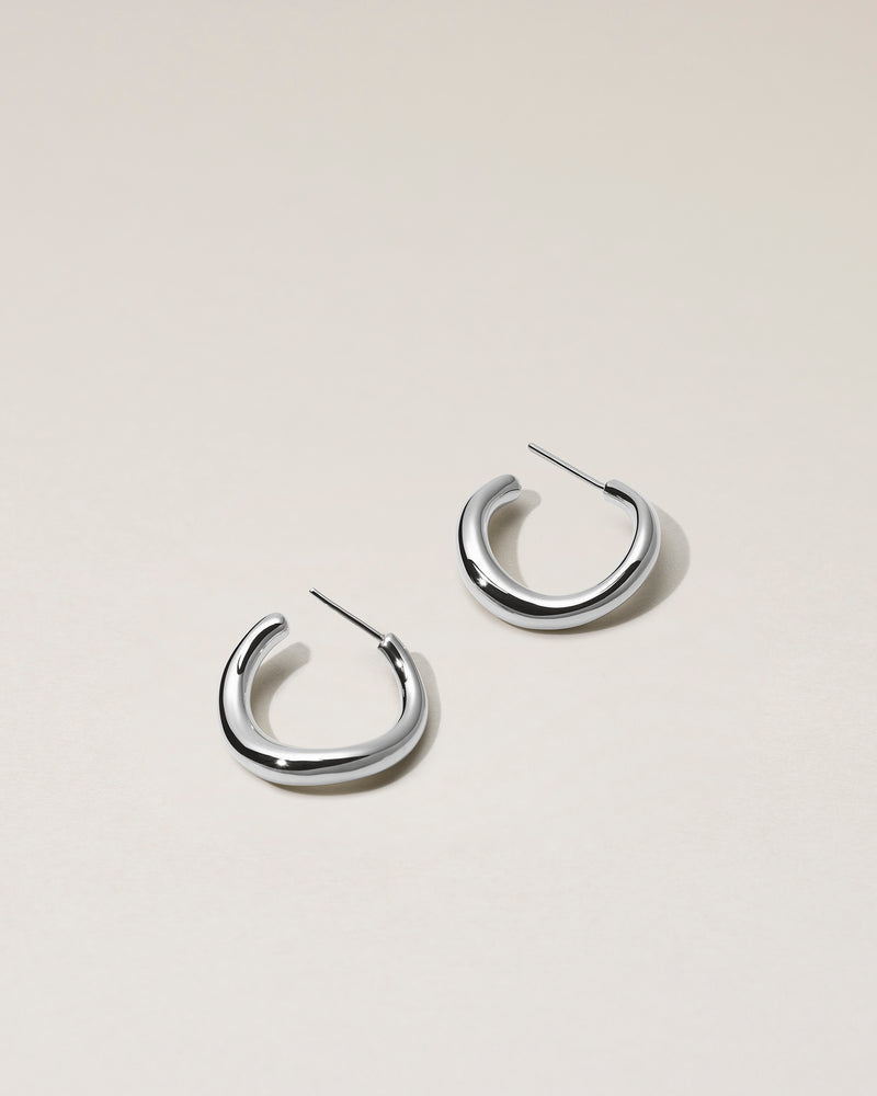 SWAY PIERCED EARRINGS Ⅰ - PURE SILVER 999