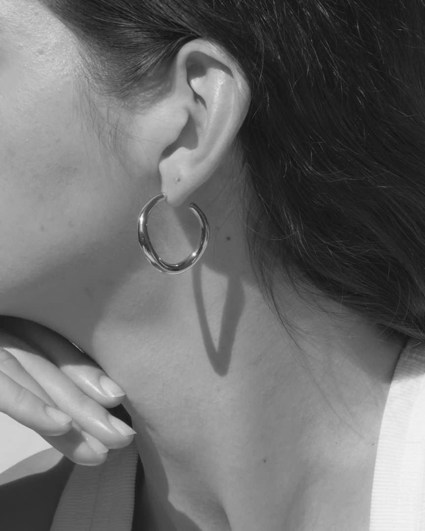 SWAY PIERCED EARRINGS Ⅱ - PURE SILVER 999