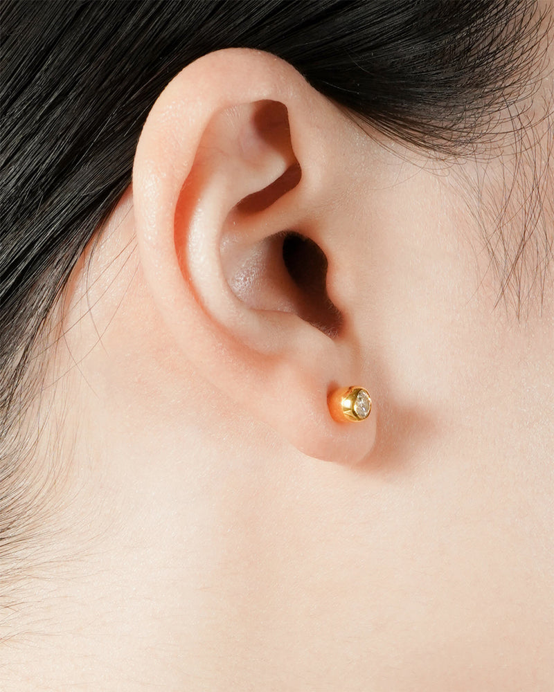 STUD PIERCED EARRINGS - K24P