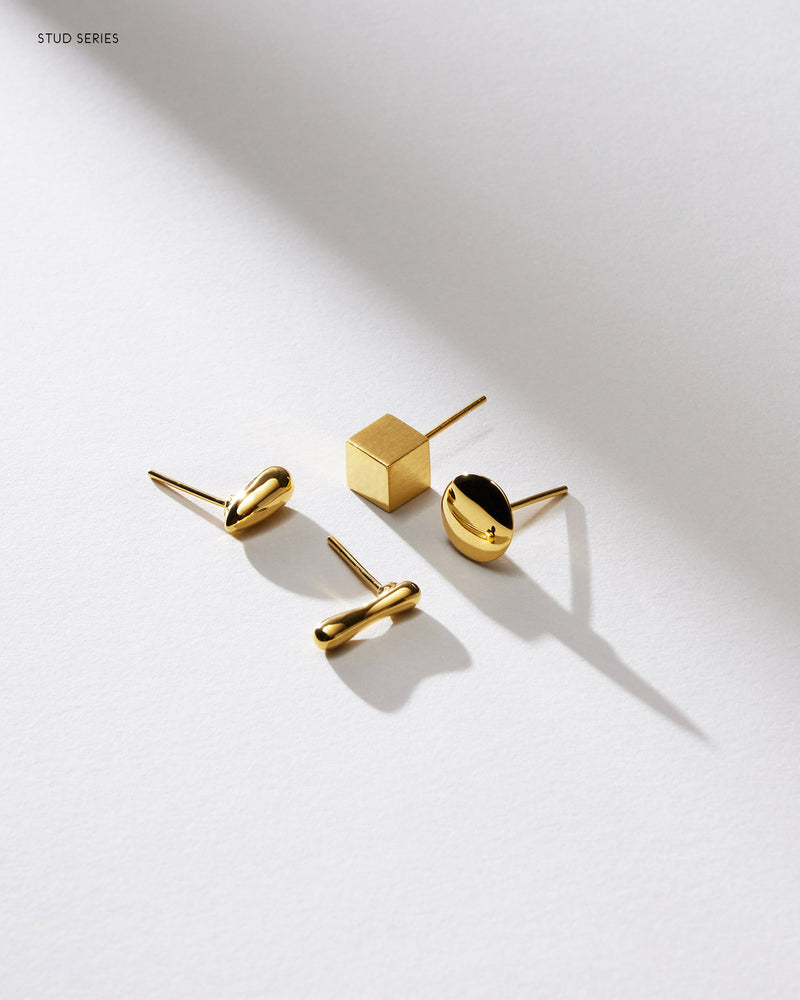 STUD PIERCED EARRING Ⅰ - K24P