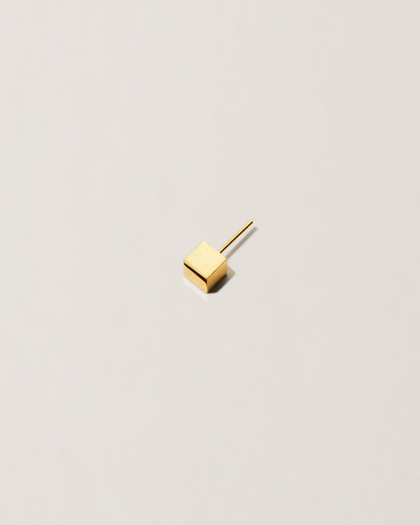 STUD PIERCED EARRING - K24P